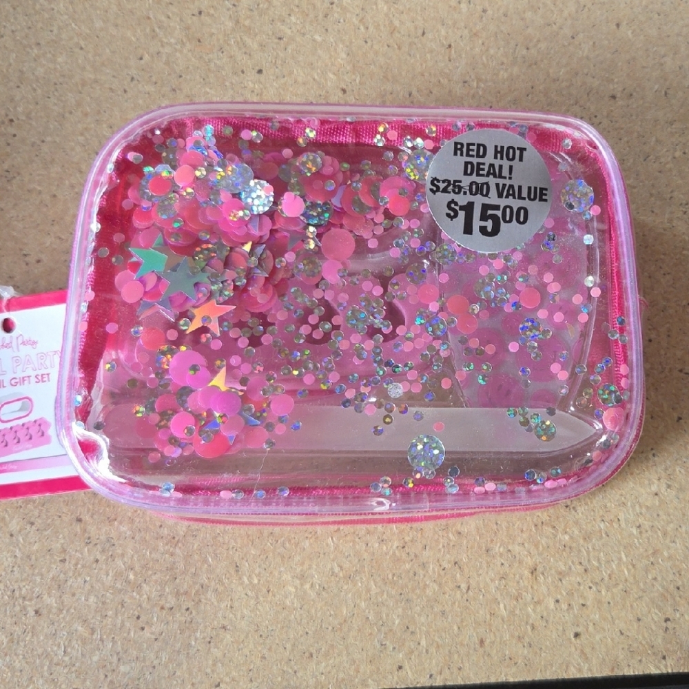 Packed Party Fuchsia Glitter Pouch